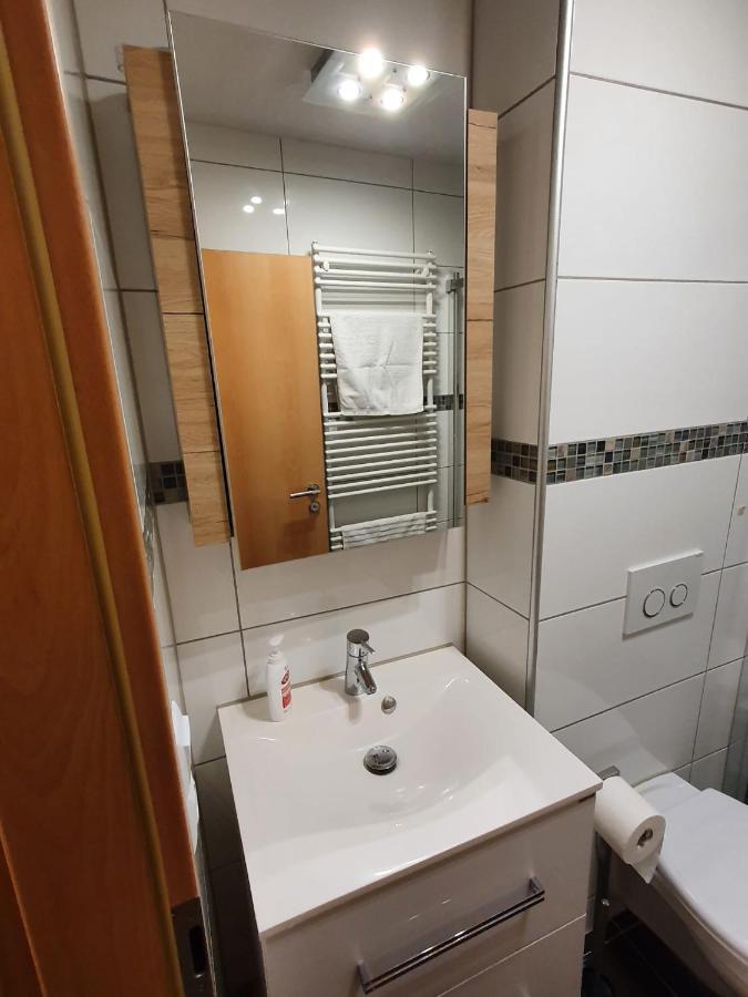 Exklusive Moderne 2 Zi. Wohnung In Ruhiger Lage Schechingen Екстериор снимка